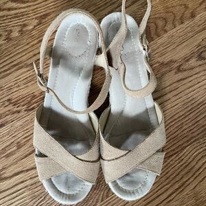 Classic Land’s End Suede Chestnut Sandals, 9